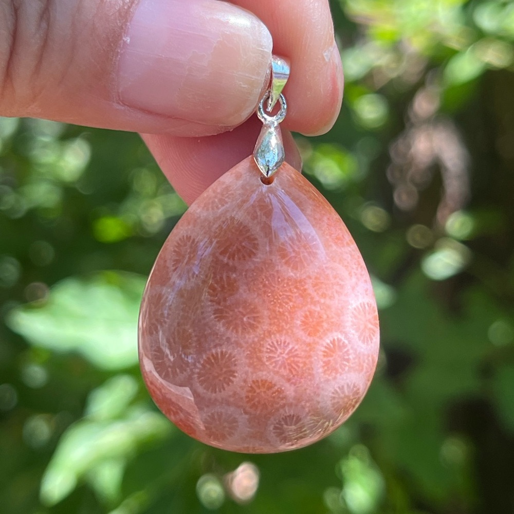 925 silver plated teardrop coral pendant